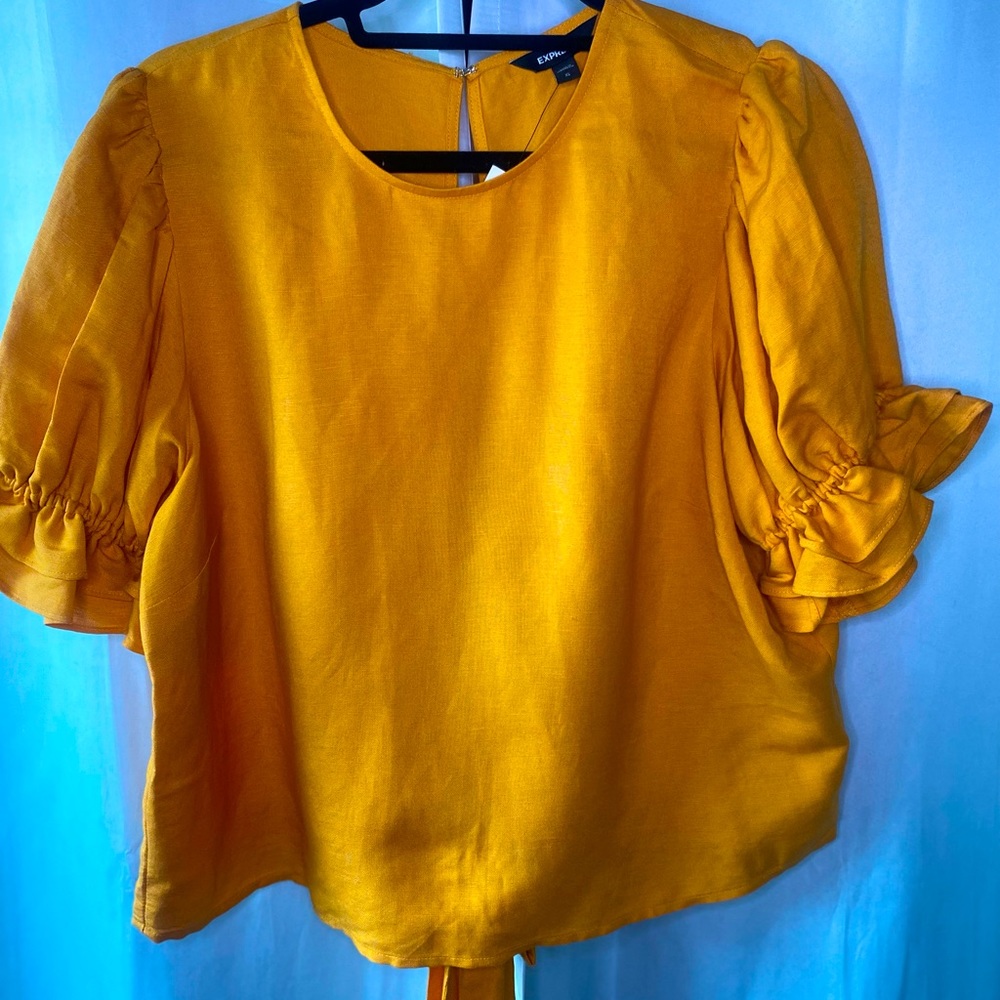 Express Mustard linen top  NWT